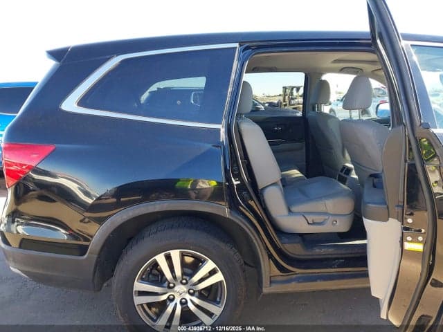 2017 HONDA PILOT EX-L 8