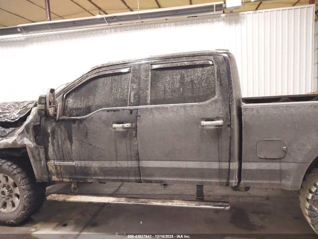 2020 FORD F-250 PLATINUM 14