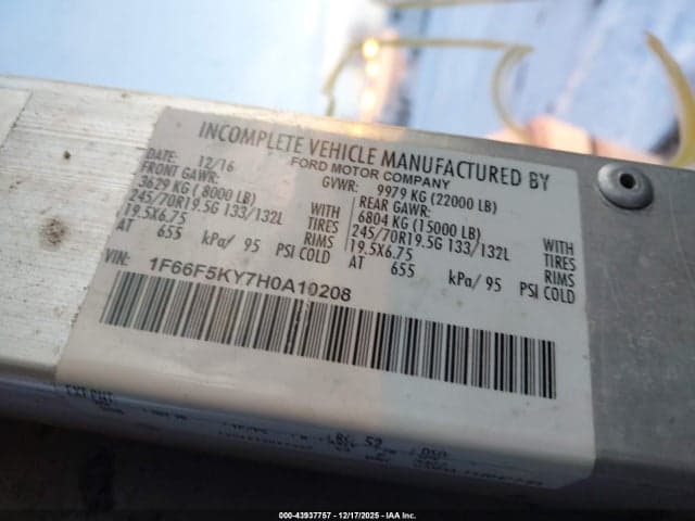 2017 FORD F-59 COMMERCIAL STRIPPED 9