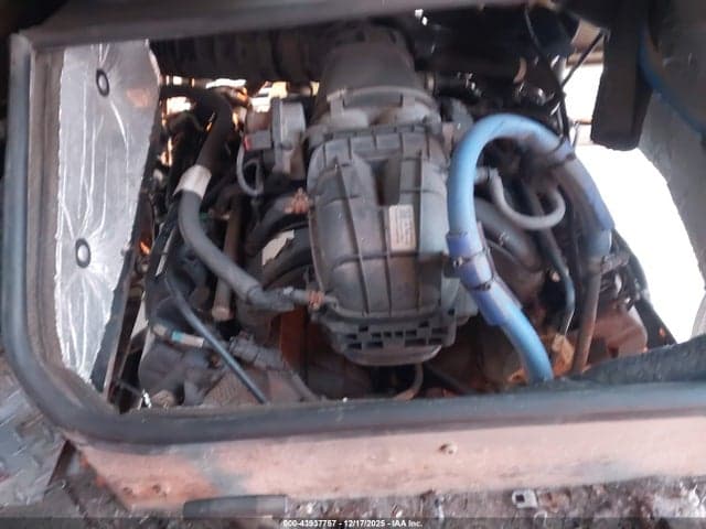 2017 FORD F-59 COMMERCIAL STRIPPED 10