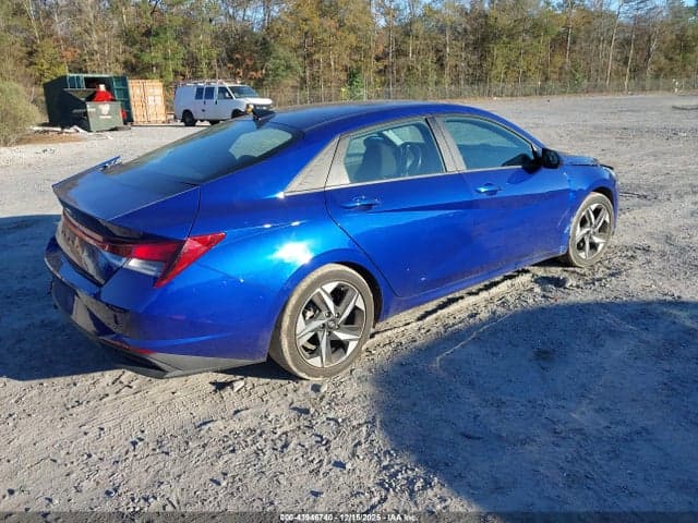 2023 HYUNDAI ELANTRA SEL 4
