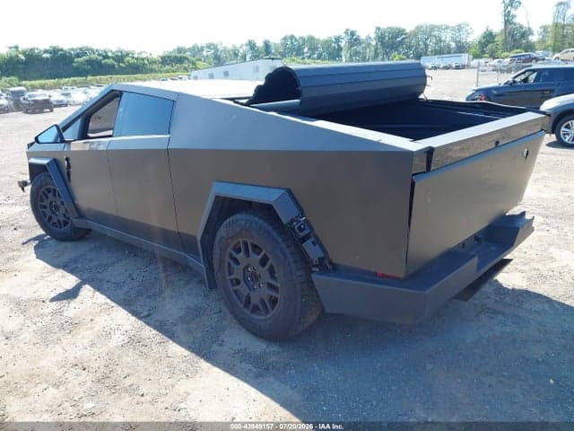 2024 TESLA CYBERTRUCK ALL-WHEEL DRIVE 3