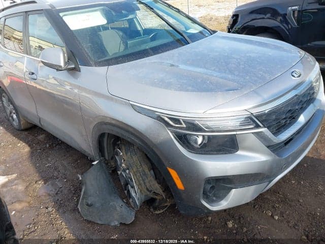 2021 KIA SELTOS S 6