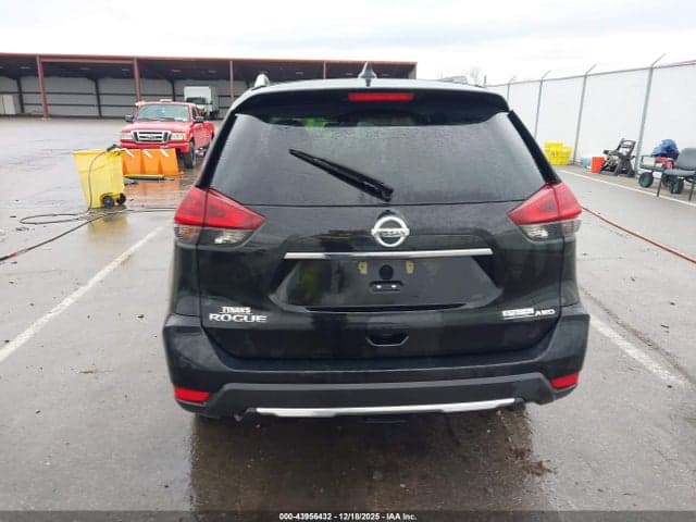 2019 NISSAN ROGUE S 17