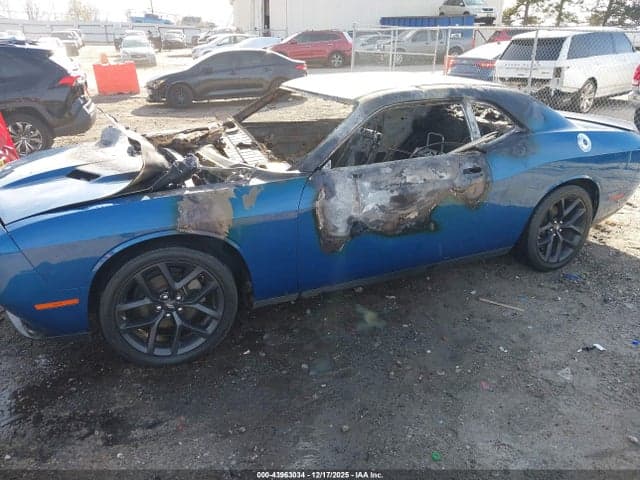 2022 DODGE CHALLENGER SXT 6