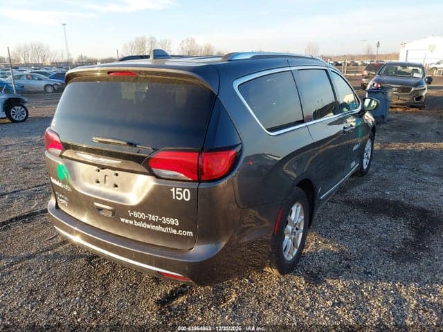2020 CHRYSLER PACIFICA TOURING L 4