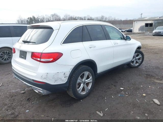 2017 MERCEDES-BENZ GLC 300 4