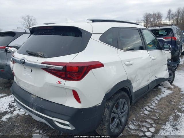 2021 KIA SELTOS S 4