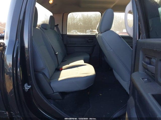 2018 RAM 1500 EXPRESS 4X4 5'7 BOX 8