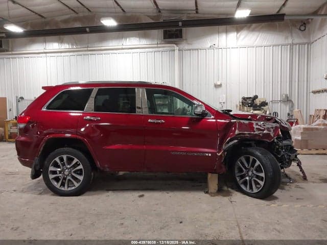 2018 JEEP GRAND CHEROKEE OVERLAND 4X4 14