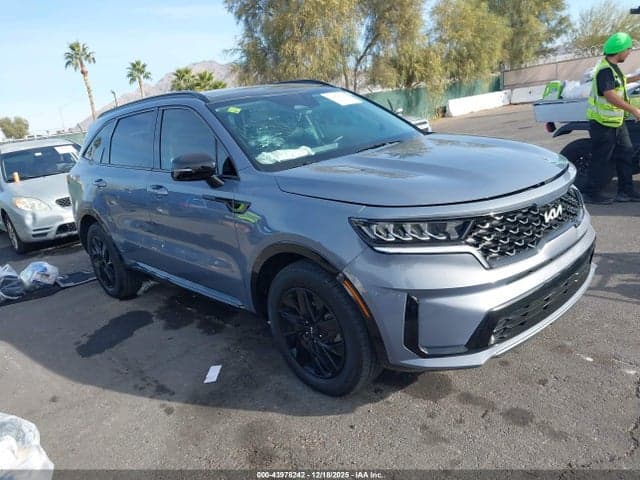 2023 KIA SORENTO S