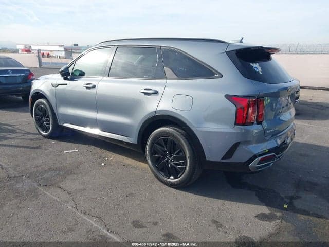 2023 KIA SORENTO S 3