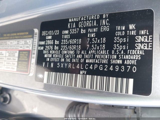 2023 KIA SORENTO S 9