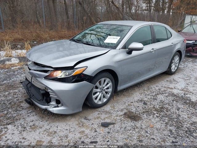 2020 TOYOTA CAMRY LE 2