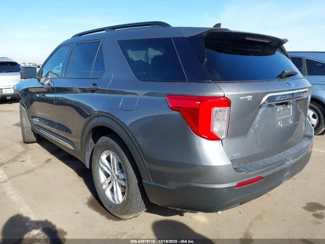 2023 FORD EXPLORER XLT 3