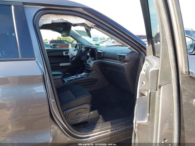 2023 FORD EXPLORER XLT 5