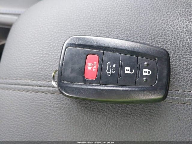 2024 TOYOTA RAV4 HYBRID XSE 11