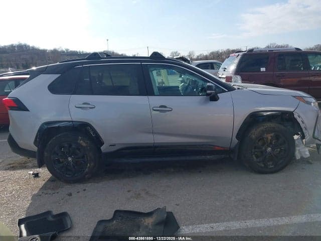 2024 TOYOTA RAV4 HYBRID XSE 13