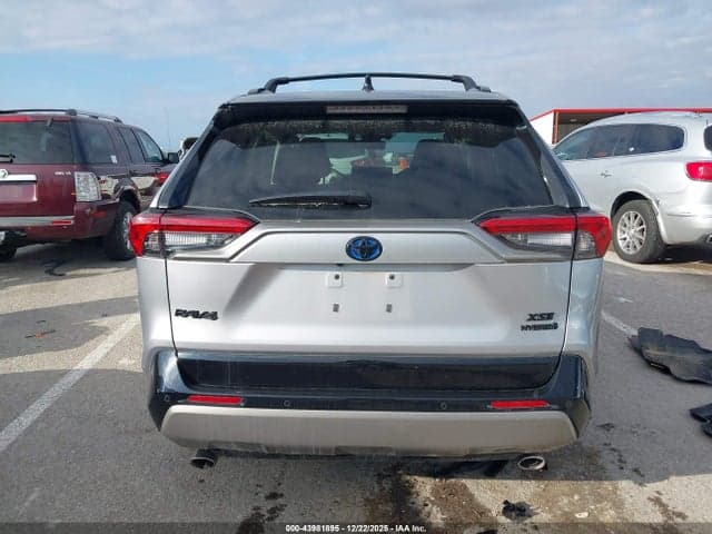 2024 TOYOTA RAV4 HYBRID XSE 16