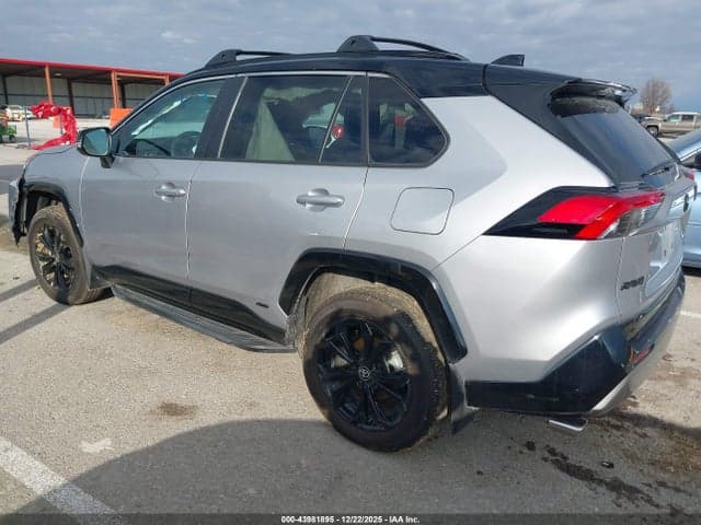 2024 TOYOTA RAV4 HYBRID XSE 3
