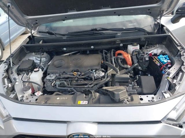2024 TOYOTA RAV4 HYBRID XSE 10