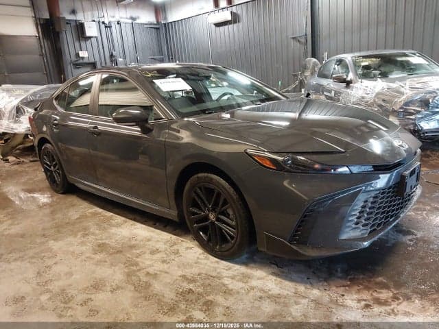 2025 TOYOTA CAMRY SE 1