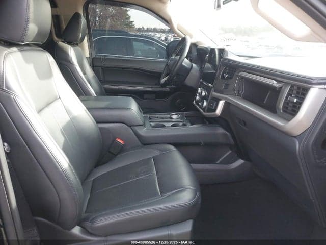2024 FORD EXPEDITION XLT 5