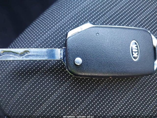 2019 KIA FORTE S 11