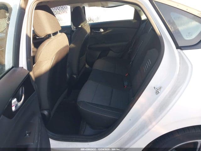 2019 KIA FORTE S 8