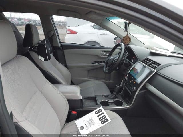 2017 TOYOTA CAMRY SE 5