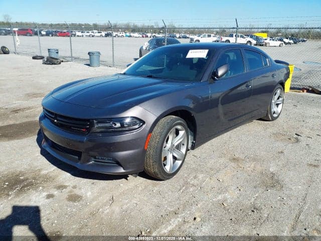2017 DODGE CHARGER SXT RWD 2