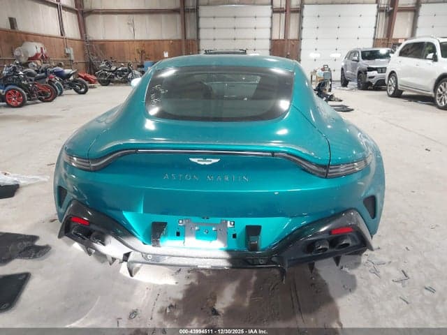 2025 ASTON MARTIN VANTAGE 15