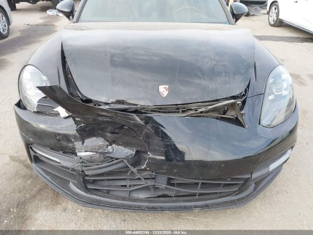 2018 PORSCHE PANAMERA 4 6
