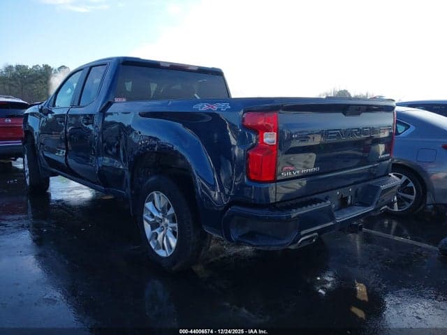 2021 CHEVROLET SILVERADO 1500 4WD STANDARD BED CUSTOM 3