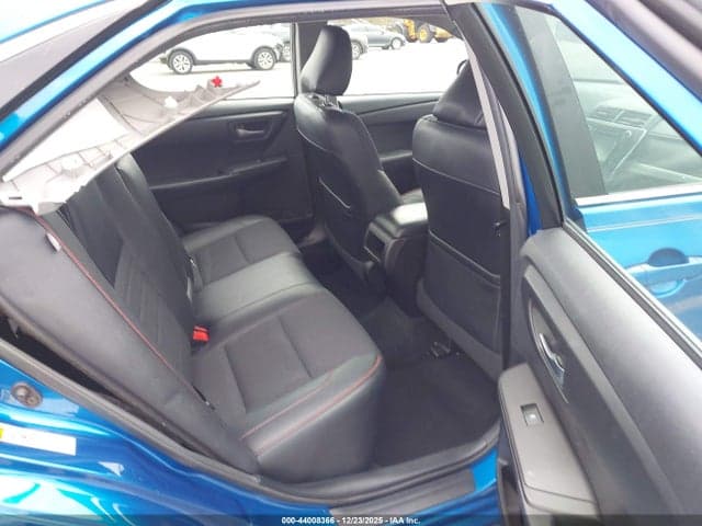 2017 TOYOTA CAMRY SE 8