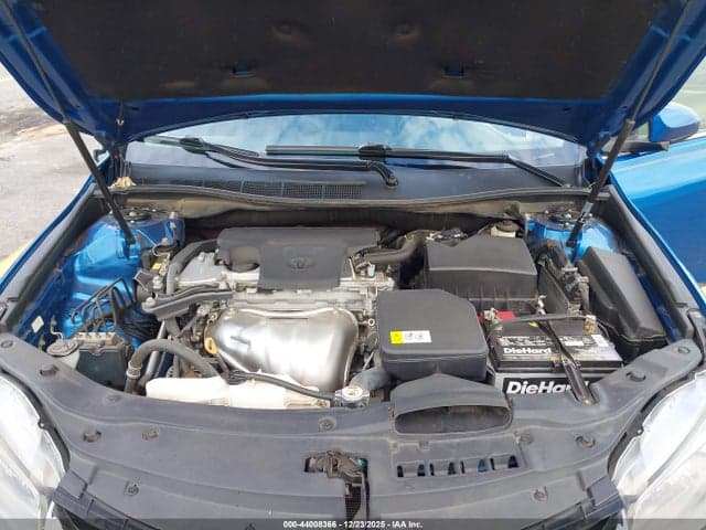 2017 TOYOTA CAMRY SE 10