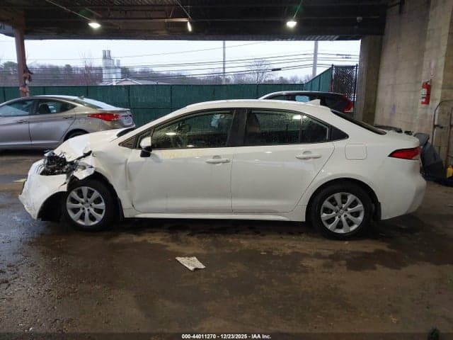 2021 TOYOTA COROLLA LE 14