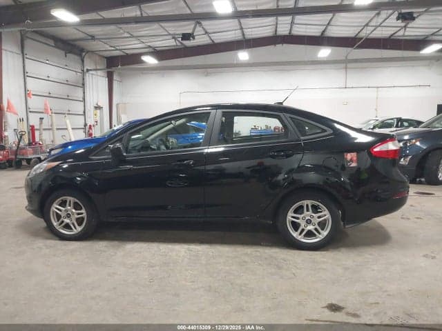 2018 FORD FIESTA SE 14