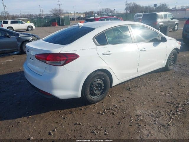 2017 KIA FORTE LX 4