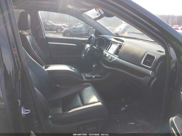 2019 TOYOTA HIGHLANDER XLE 5