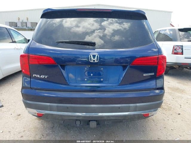 2017 HONDA PILOT TOURING 17