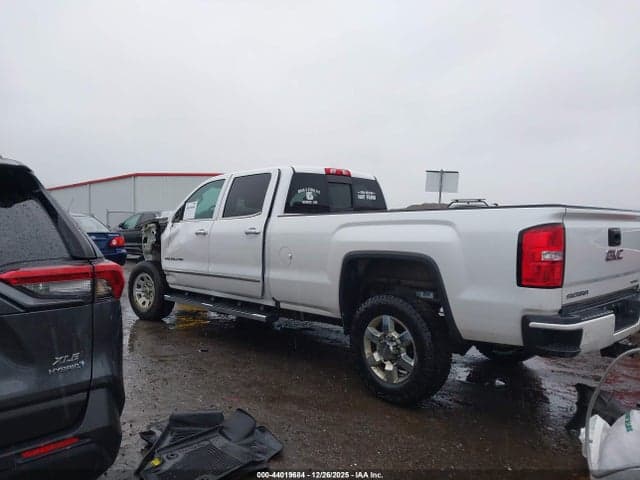 2018 GMC SIERRA 3500HD DENALI 17