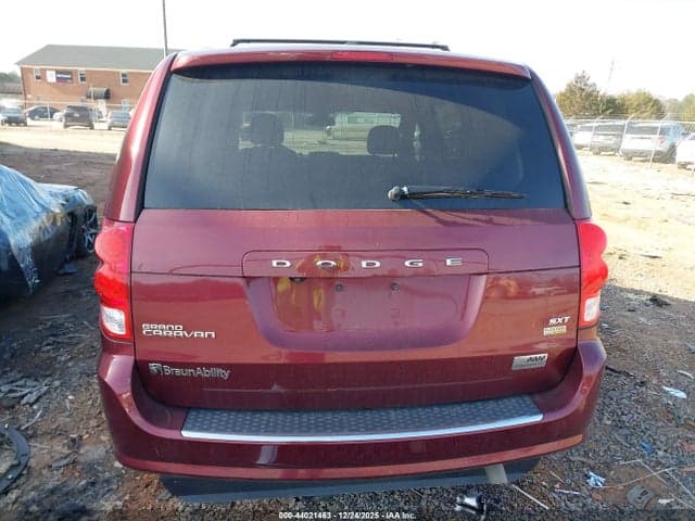 2018 DODGE GRAND CARAVAN SXT 16