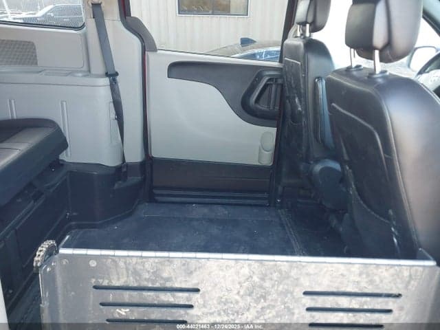 2018 DODGE GRAND CARAVAN SXT 8