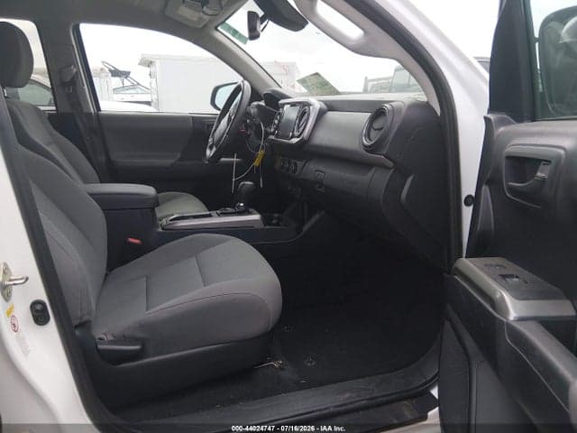 2020 TOYOTA TACOMA SR5 V6 5