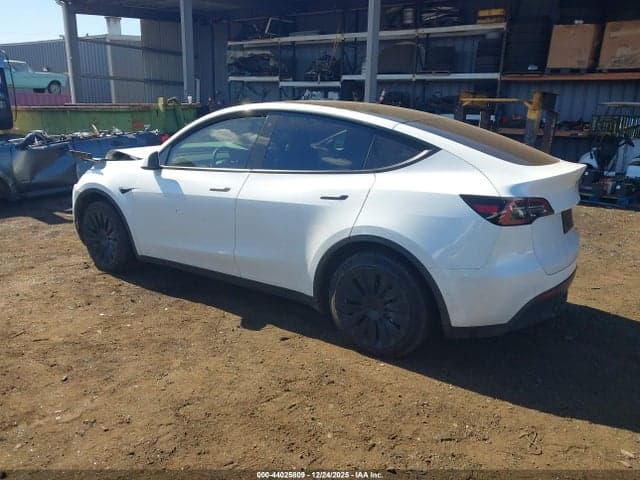 2022 TESLA MODEL Y 4