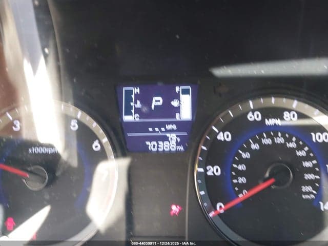 2017 HYUNDAI ACCENT SE 16