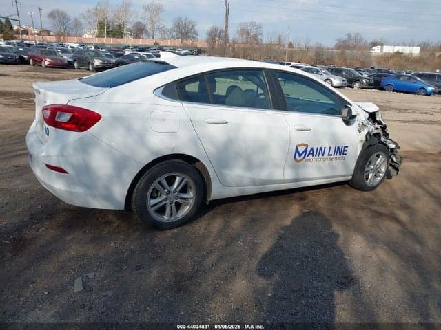 2017 CHEVROLET CRUZE LT AUTO 4
