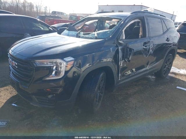2022 GMC TERRAIN AWD SLT 2