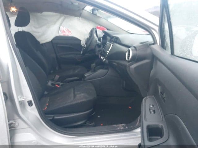 2024 NISSAN VERSA 1.6 S 5